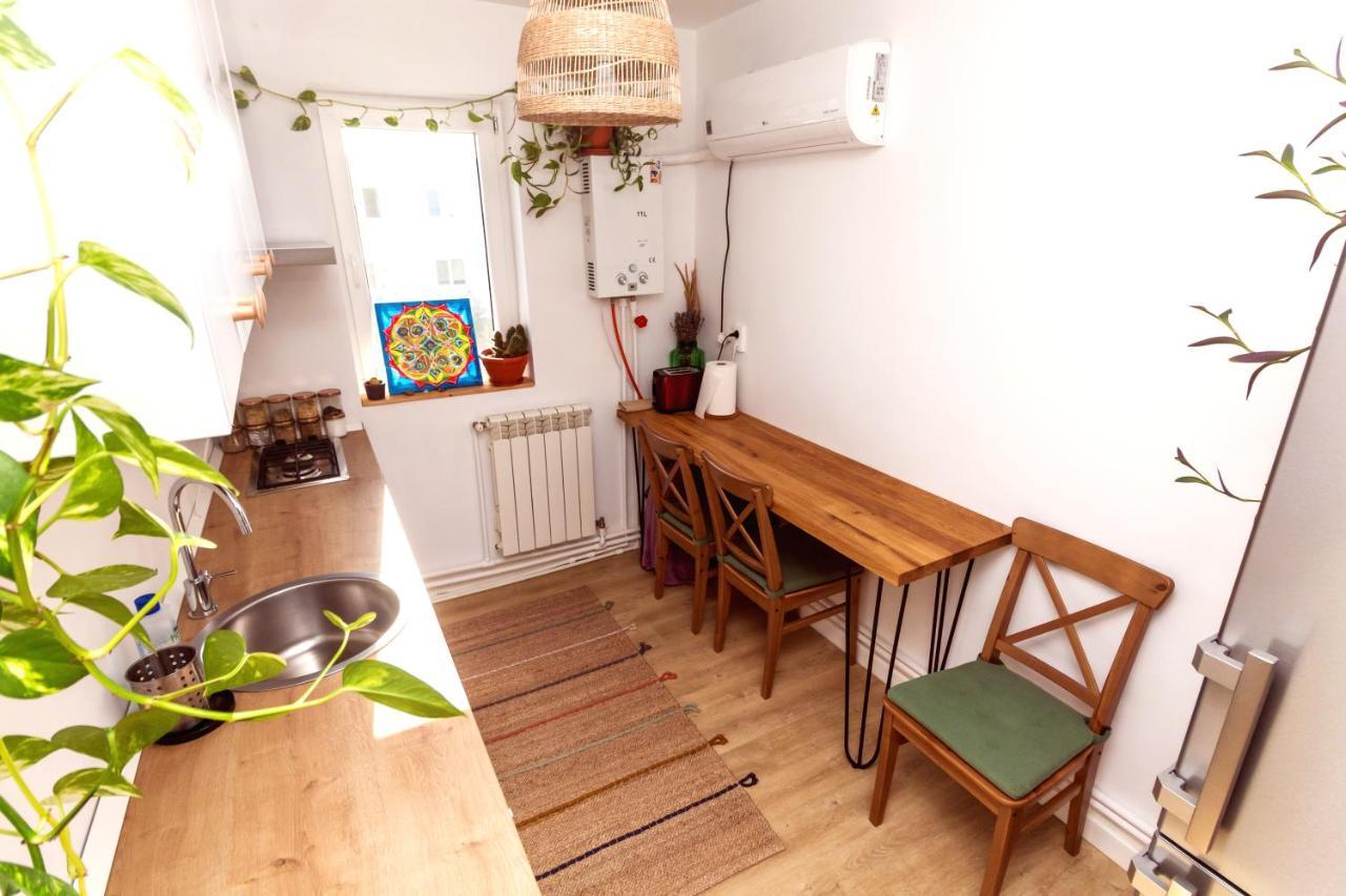 Apartamentul Cu Plante Etaj 4 Mangalya Dış mekan fotoğraf